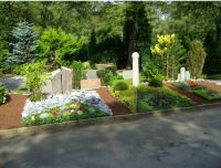 Mustergräber auf dem Waldfriedhof Reinshagen, angelegt durch Remscheider Friedhofsgärtner