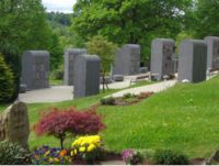 Neue Urnenkolumbarien auf dem Friedhof Bliedinghausen